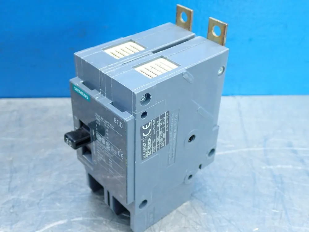 Siemens Molded Case Circuit Breaker - Bqd230