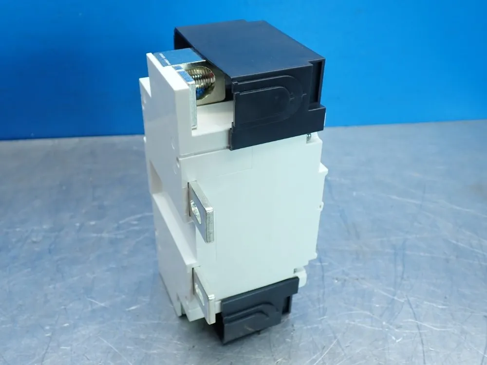 Leviton Thermal Magnetic Main Circuit Breaker - Lm125-t