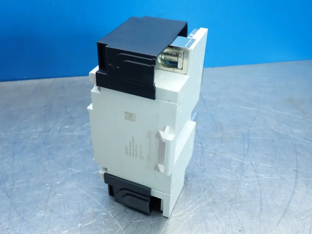 Leviton Thermal Magnetic Main Circuit Breaker - Lm125-t