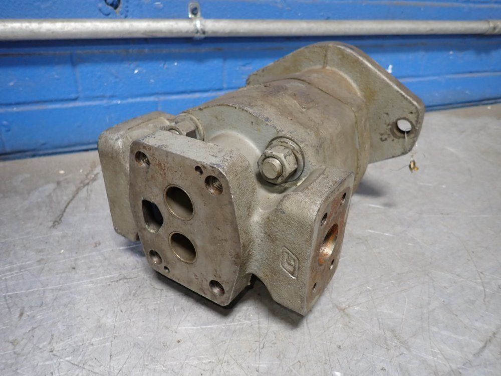 Hollis Hydraulic Supply Inc Hydraulic Pump - M6247