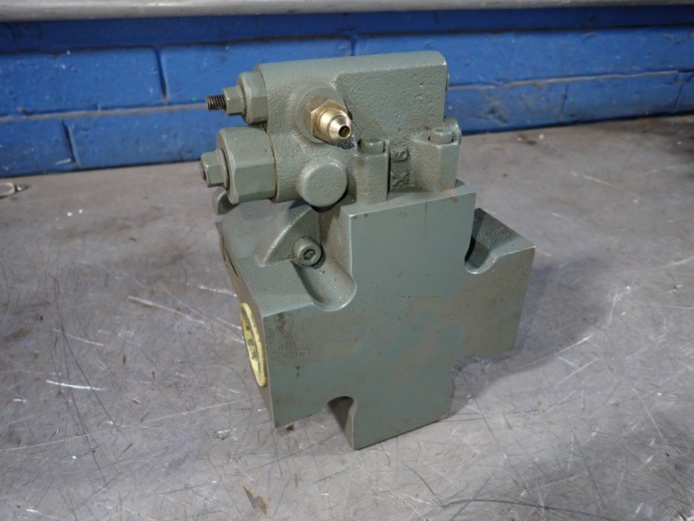Unchida-hydromatik Hydraulic Pump - A10v16dfr1ls5-983-1