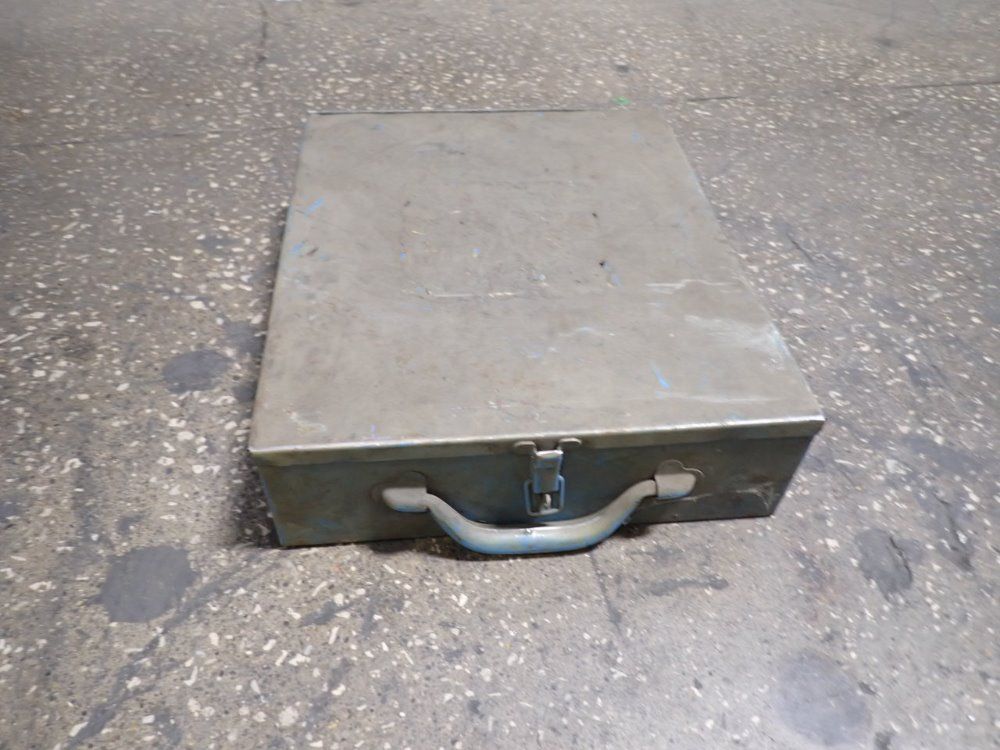 12 1/2"x15 1/2"x4" Storage Box