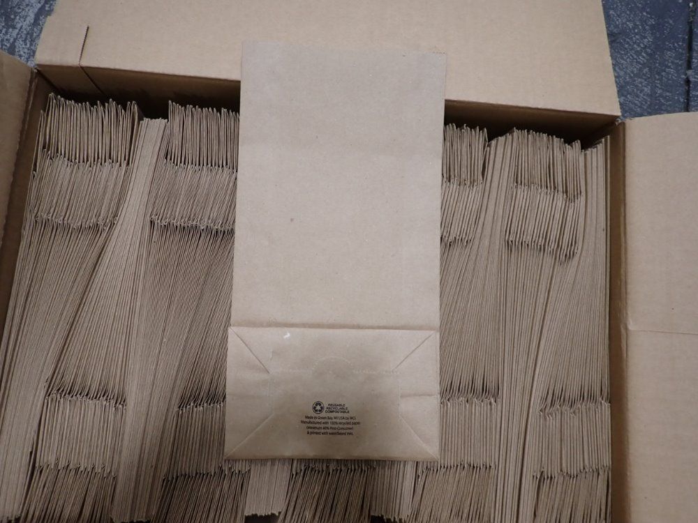 6 9/16" X 4" X 13 3/16" Paper Bags - Hwrn10