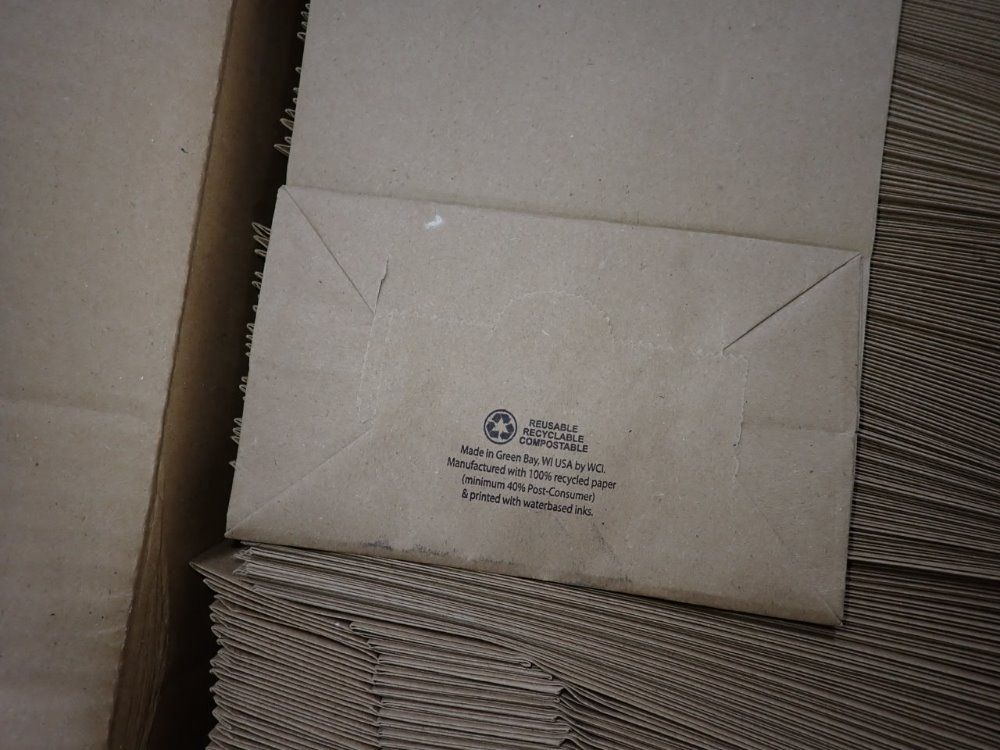 6 9/16" X 4" X 13 3/16" Paper Bags - Hwrn10