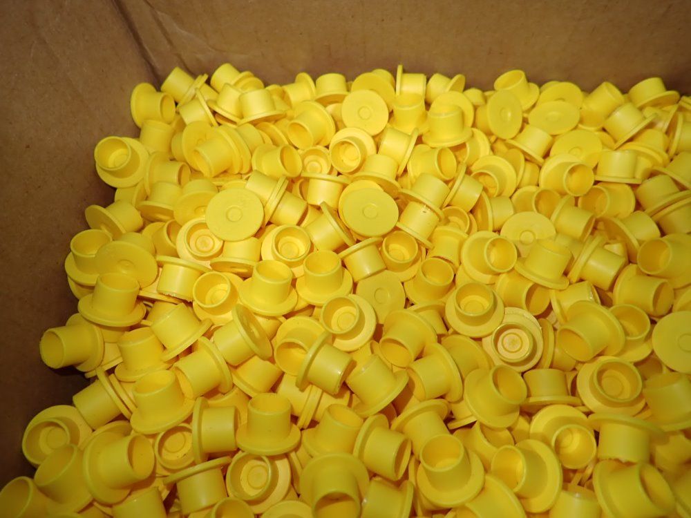 Plastic Caps - Pm10q1