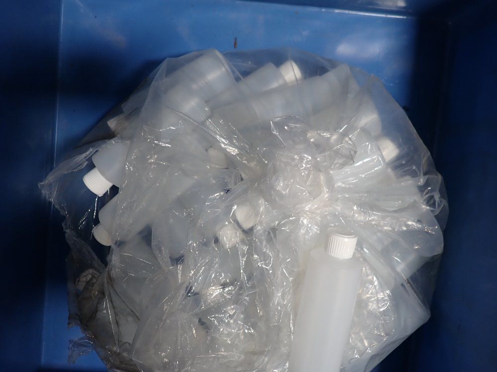  Plastic Containers