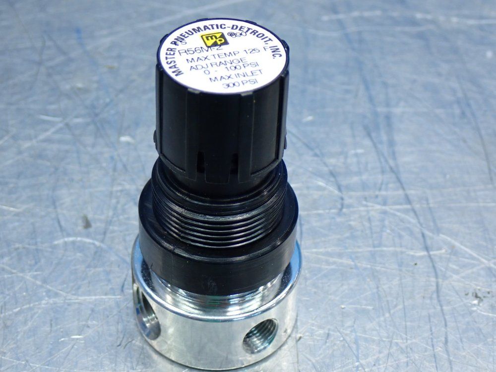 Master Pneumatic 1/4 Pneumatic Regulator W/ Gauge - R56m-2g