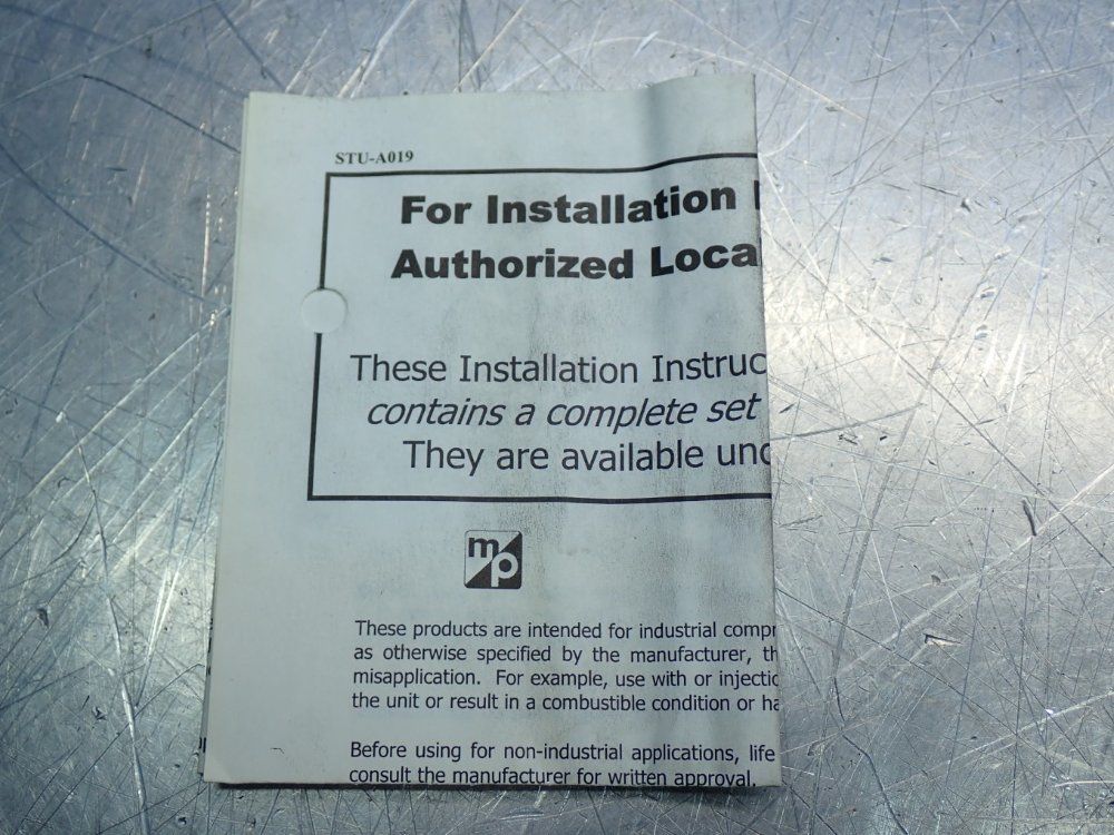 Master Pneumatic 1/4 Pneumatic Regulator W/ Gauge - R56m-2g