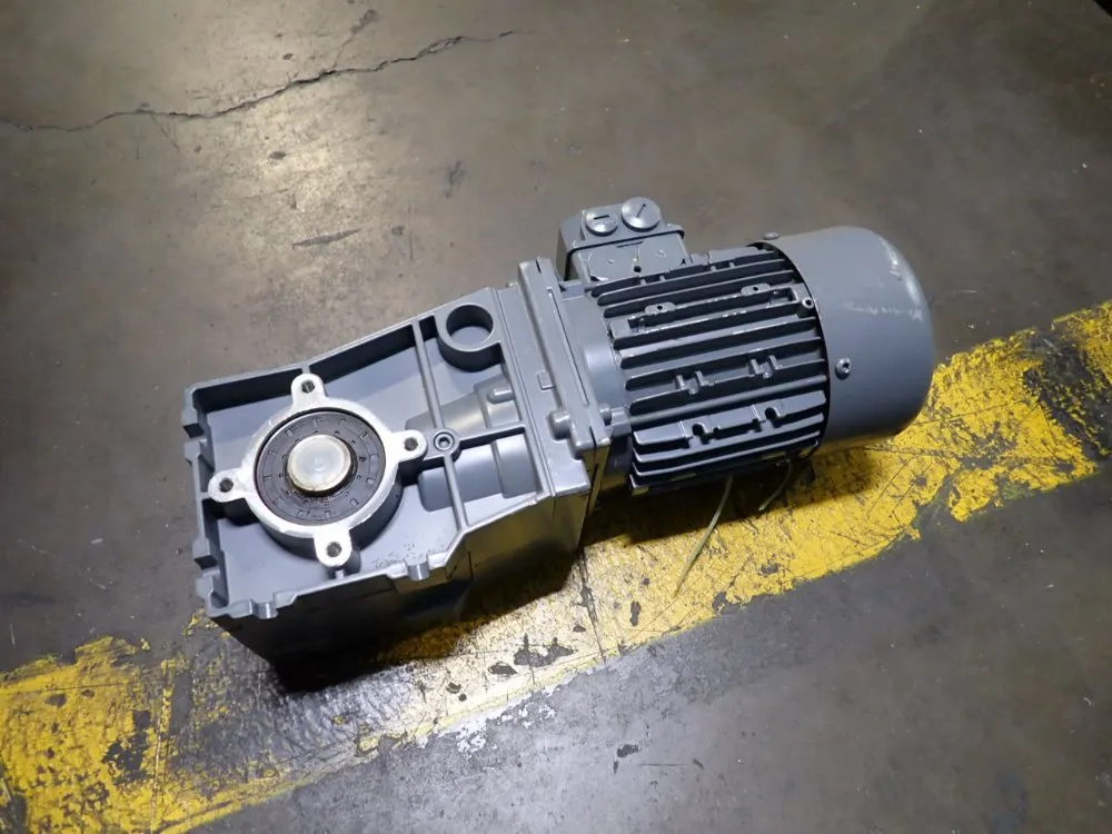 Lenze 0.66 Kw Gear Drive - Gkr04-2m Har071c32