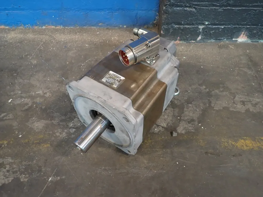 SERVO MOTOR