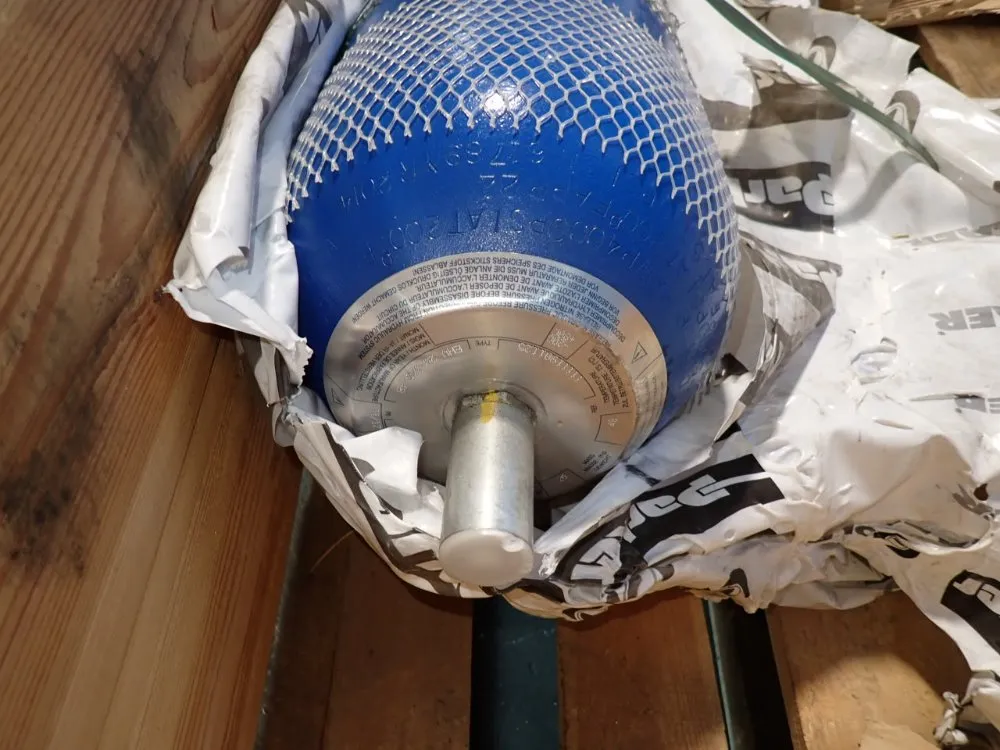 Parker 27"x8" Accumulator - Ehv20-345/48