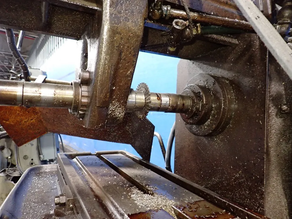 Cincinnati 9" X 41" Horizontal Mill