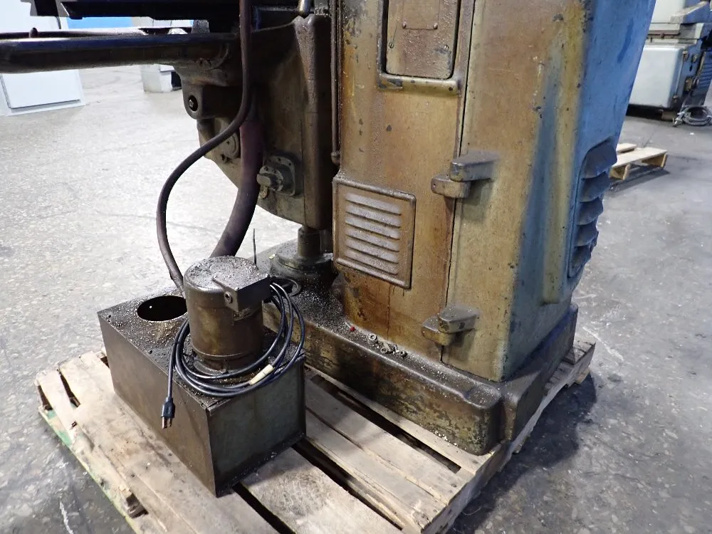 Cincinnati 9" X 41" Horizontal Mill