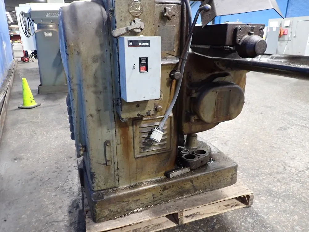 Cincinnati 9" X 41" Horizontal Mill