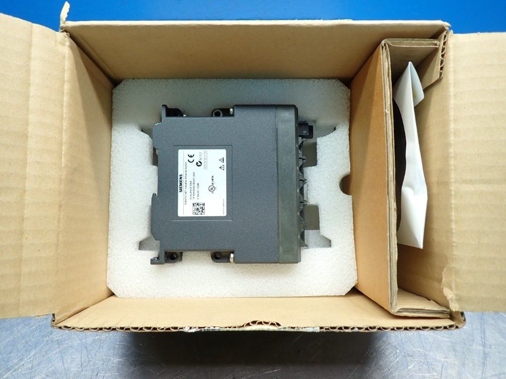 Siemens 5x 10/100 Mbit/s Rj45 Ports Scalance X005 Switch / Unmanaged - 6gk5005-0ba00-1aa3