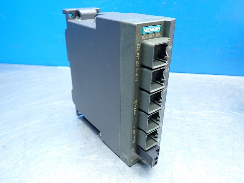 Siemens 5x 10/100 Mbit/s Rj45 Ports Scalance X005 Switch / Unmanaged - 6gk5005-0ba00-1aa3