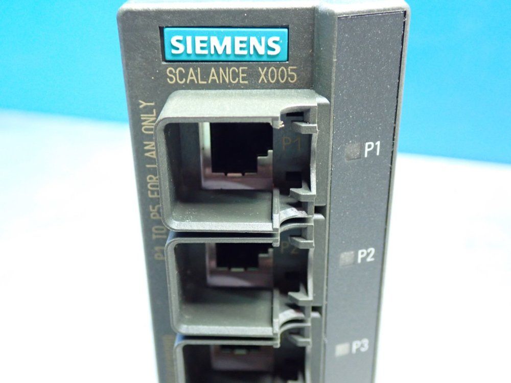 Siemens 5x 10/100 Mbit/s Rj45 Ports Scalance X005 Switch / Unmanaged - 6gk5005-0ba00-1aa3