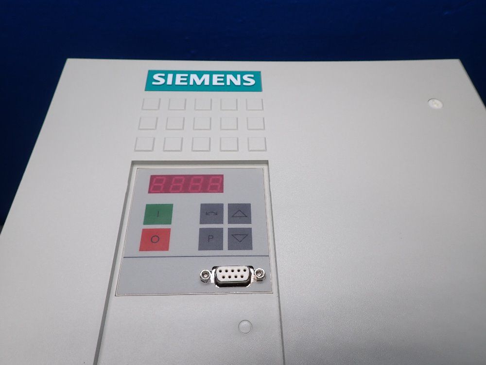 Siemens 47 Amp, 510-650 Vdc, 22 Kw Simovert Masterdrives Vector Control Inverter Compact Unit - 6se7024-7td61