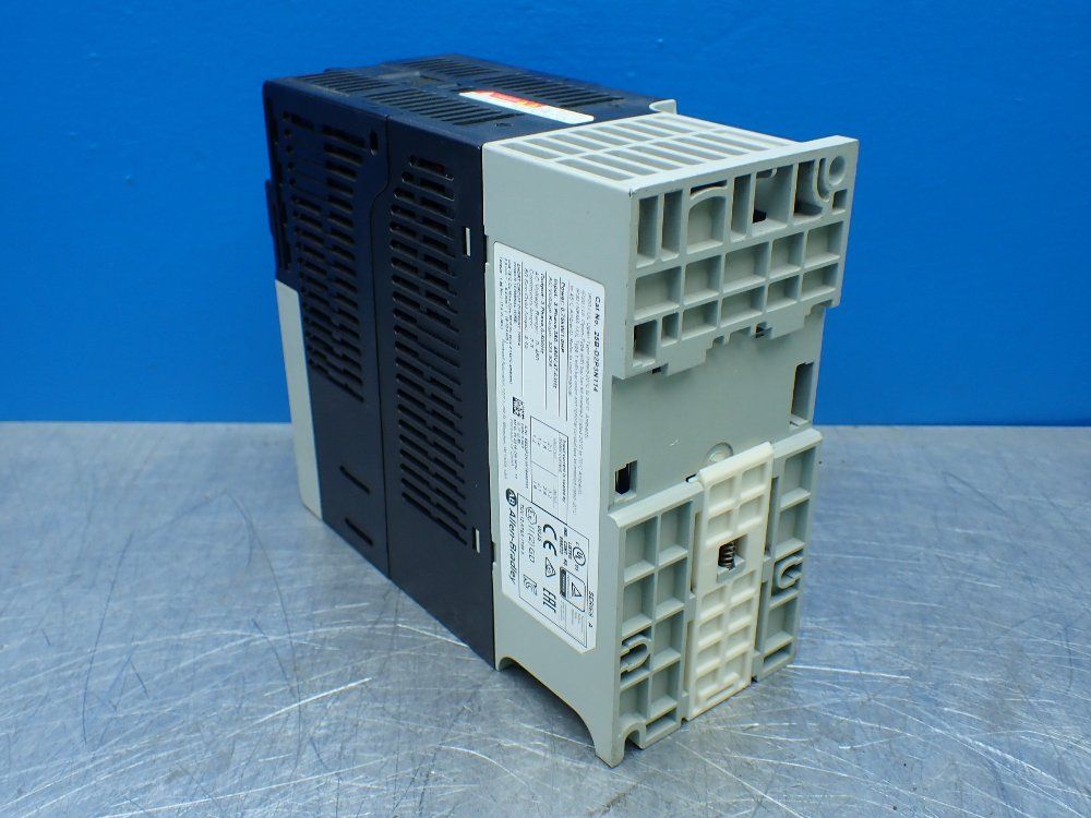 Allen-bradley Powerflex 525, Ac Servo Drive - 25b-d2p3n114