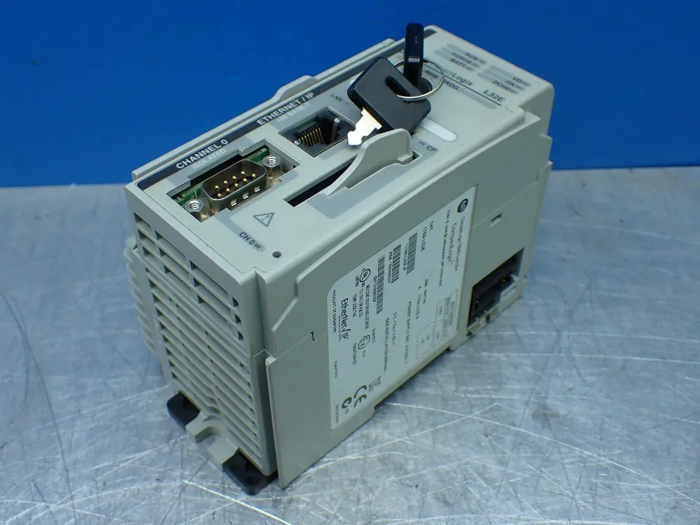 Allen-bradley Compactlogix 750kb Controller. - 1769-l32e
