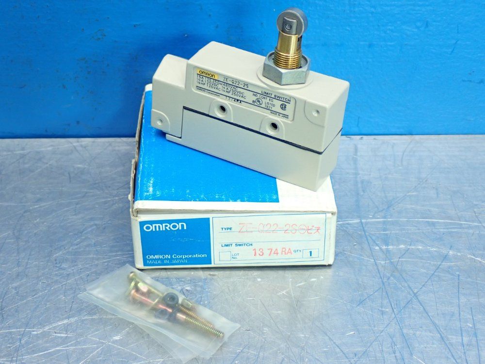 Omron Enclosed Limit Switch - Ze-q22-2s