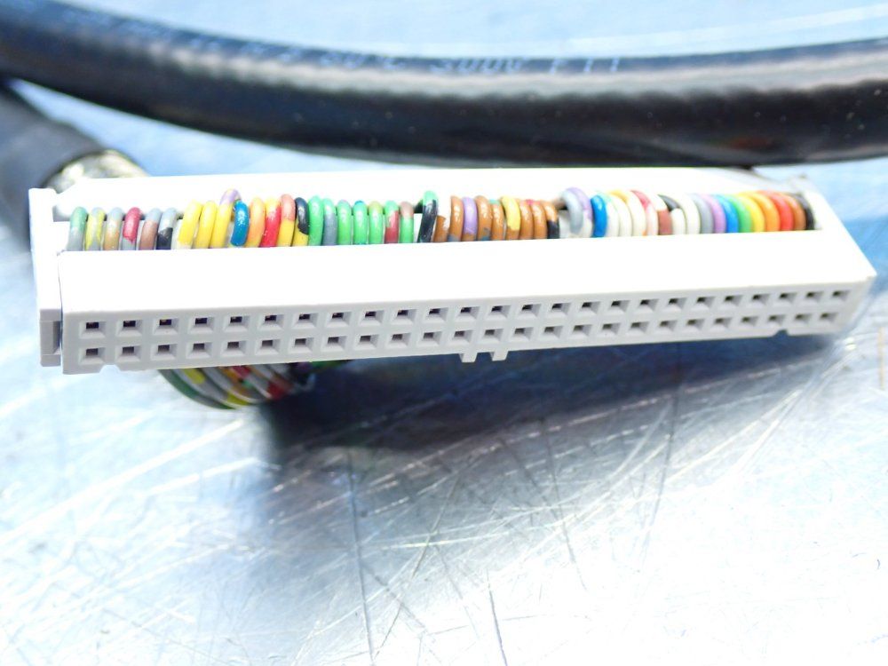 Siemens 11mm, 50-pin Idc Connector Simatic S7-1500 Plc Connecting Cable - 6es7923-5bb00-0db0