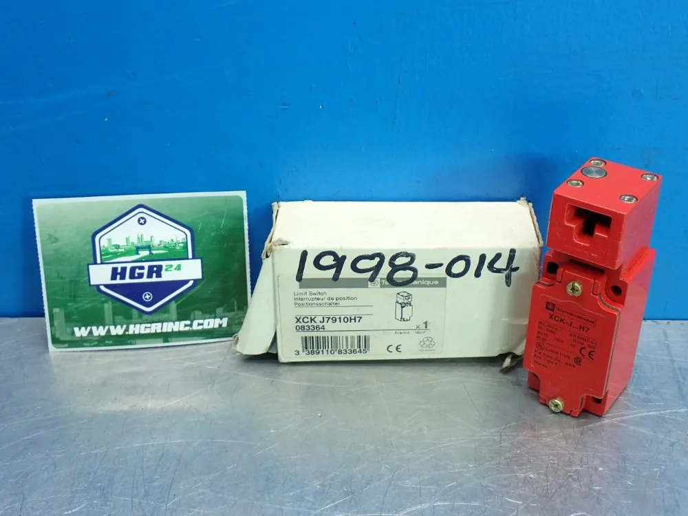 Telemecanique Safety Interlock Limit Switch - Xckj7910h7