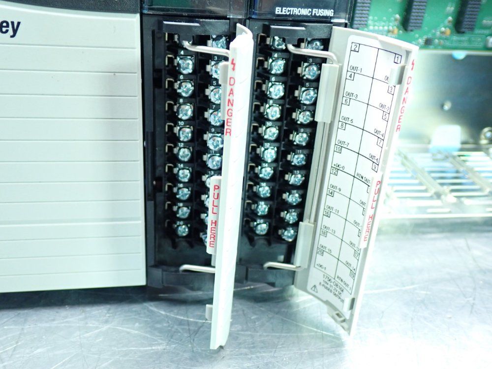 Allen Bradley Controllogix Power Supply - 1756-pa72