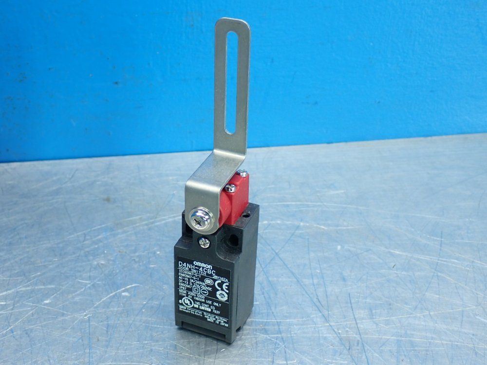 Omron Hinge Interlock Switch - D4nh-4cbc