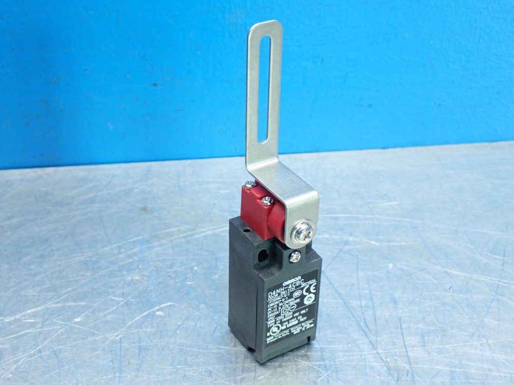 Omron Hinge Interlock Switch - D4nh-4cbc