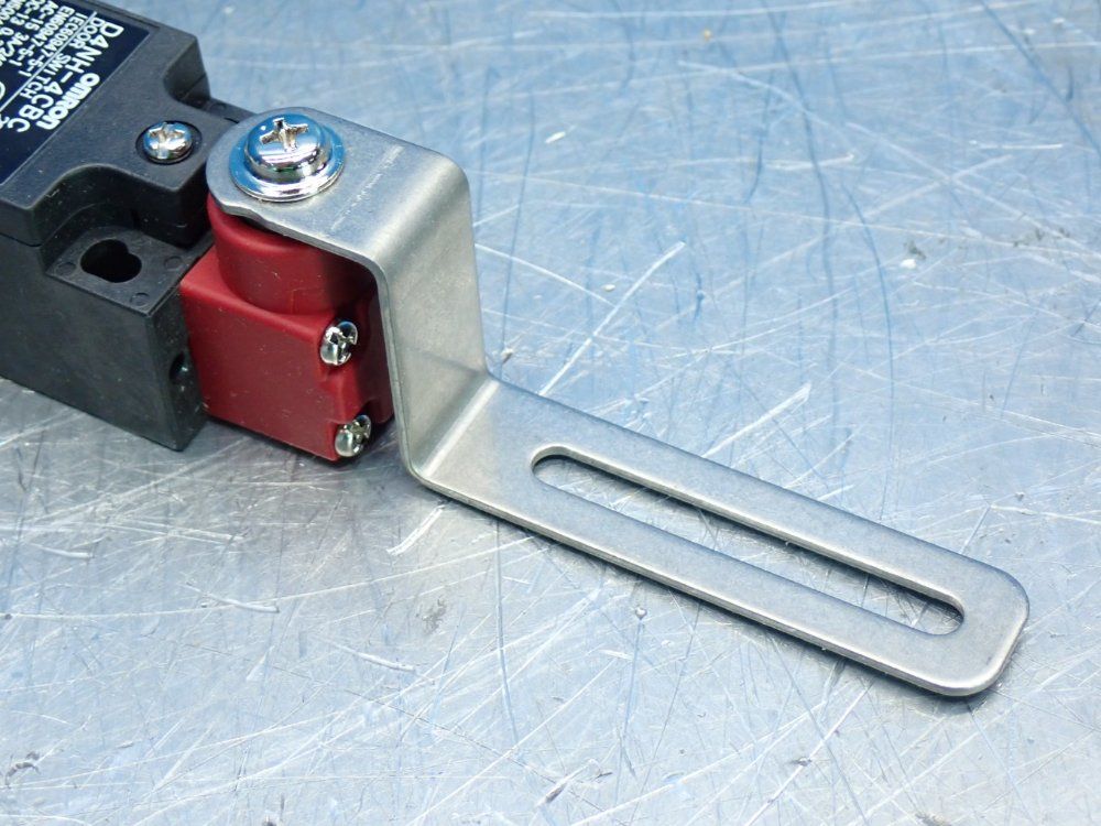 Omron Hinge Interlock Switch - D4nh-4cbc