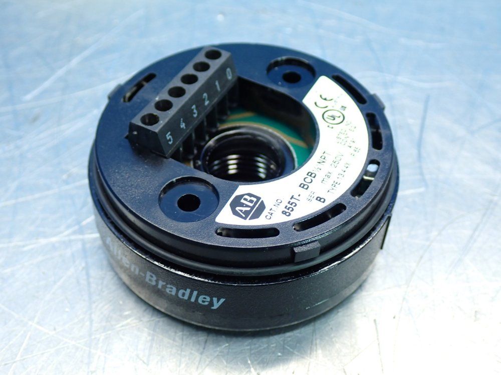 Allen Bradley 1/2 Npt Mounting Base And Cap For Stack Lights - 855t-bcbc