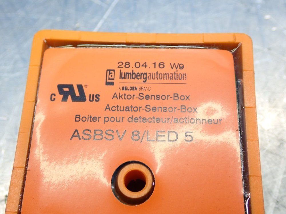 Lumberg Automation 111-series Pluggable Actuator/sensor Distribution Box - 11138