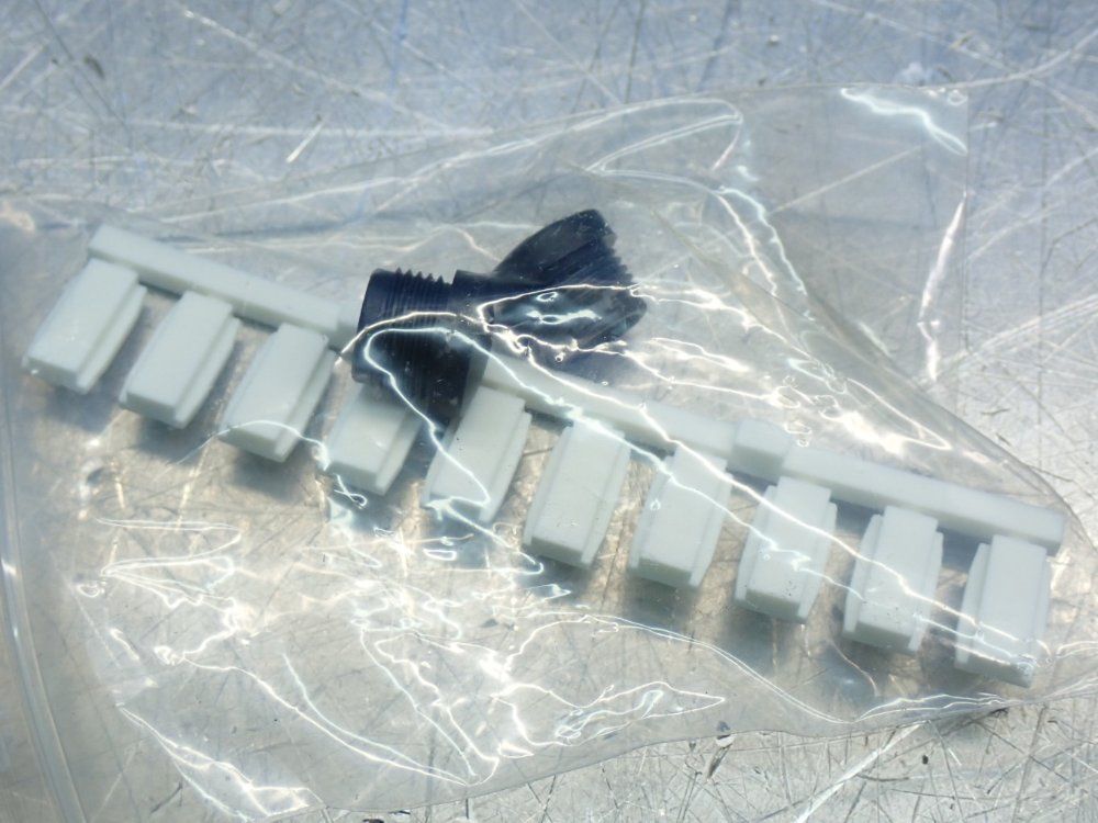 Lumberg Automation 111-series Pluggable Actuator/sensor Distribution Box - 11138