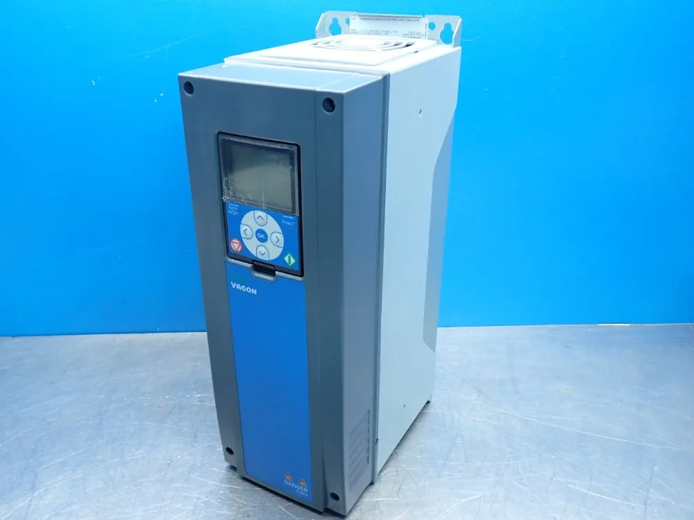 Vacon 100 Flow Frequency Converter - Vacon0100-3l-0016-5-flow+sbf4+ip54+dpap+dlde