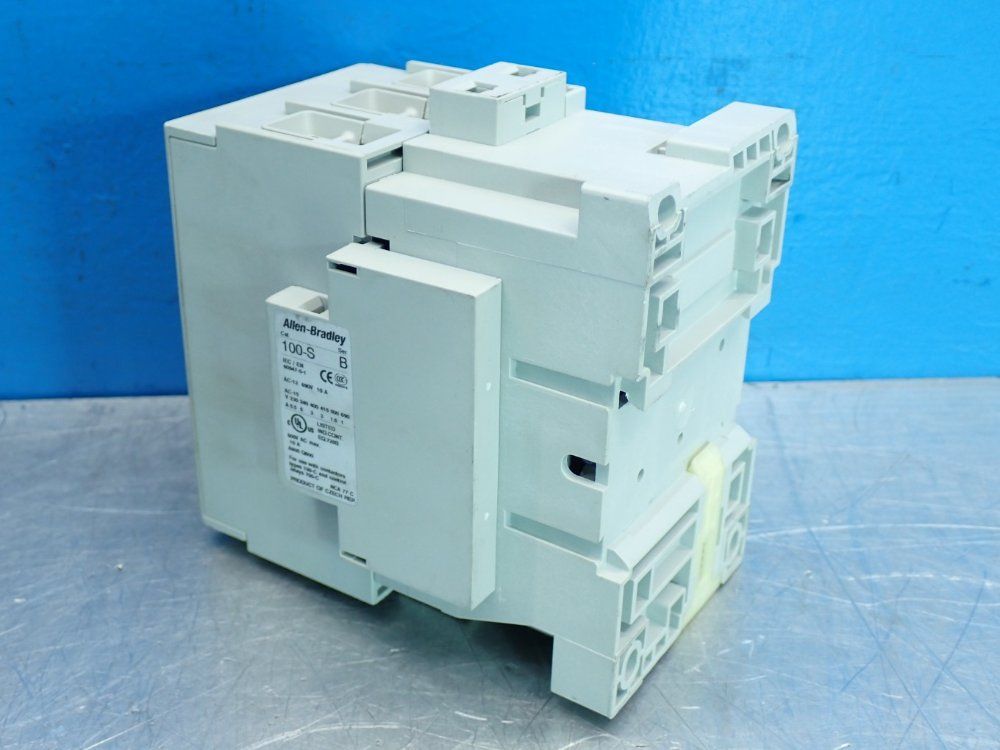 Allen Bradley Contactor Module Unit - 100-c85d*00