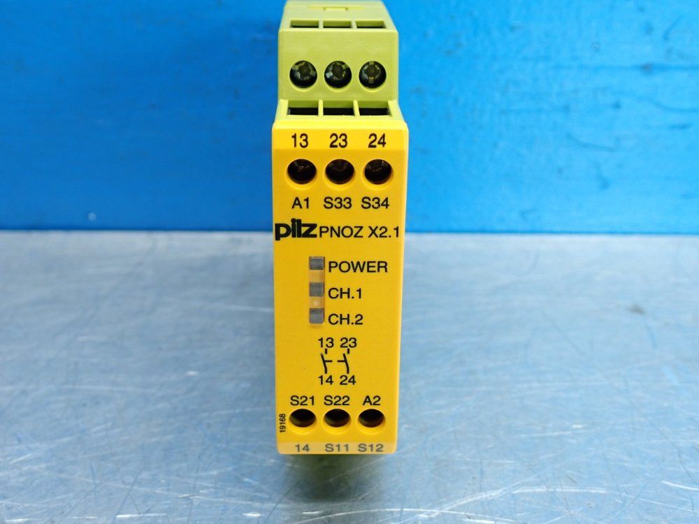 Pilz Pnoz-series Safety Relay - 774306