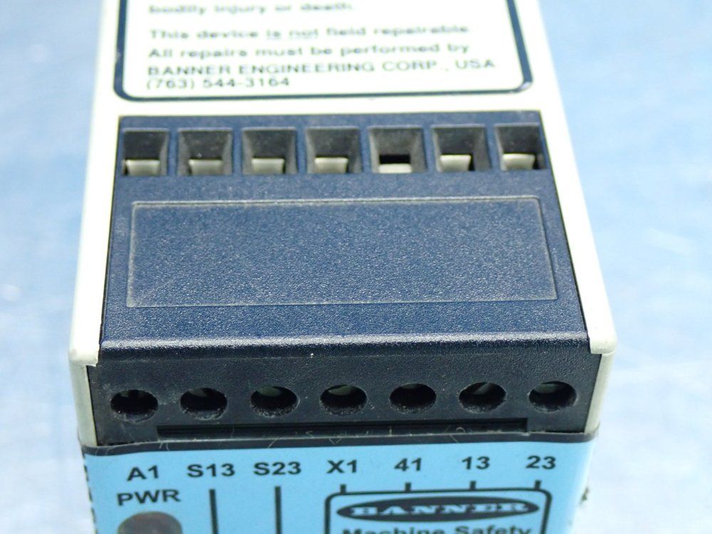 Banner Safety Controller Relay - At-fm-2a