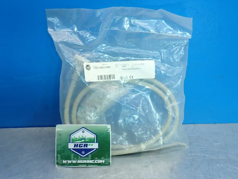 Allen Bradley 1.0m Long Pre-wired 1769 Digital I/o Cable - 1492-cab010a69