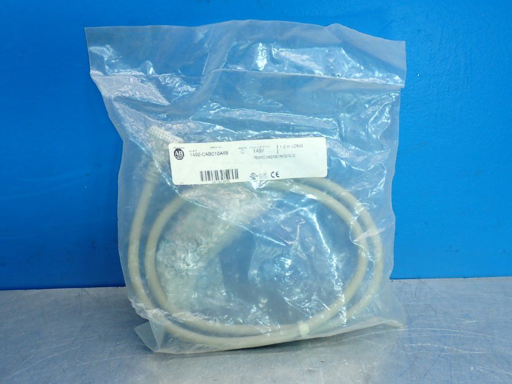 Allen Bradley 1.0m Long Pre-wired 1769 Digital I/o Cable - 1492-cab010a69