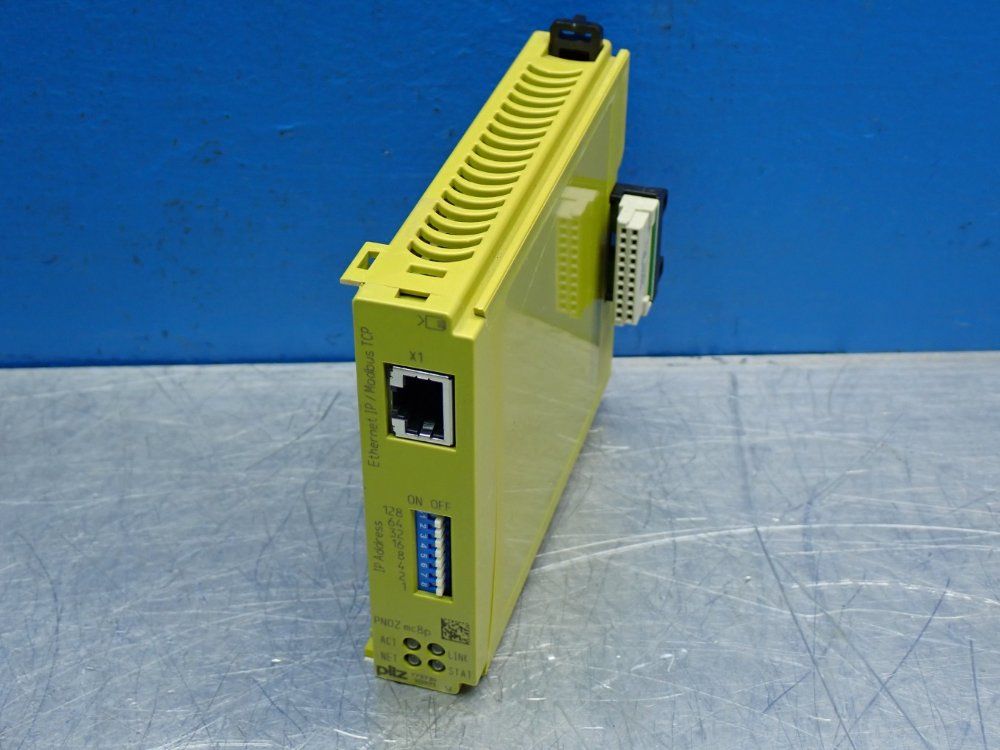 Pilz Speed: 10mbit/s / 100mbit/s Communication Safety Relay Module - 773730