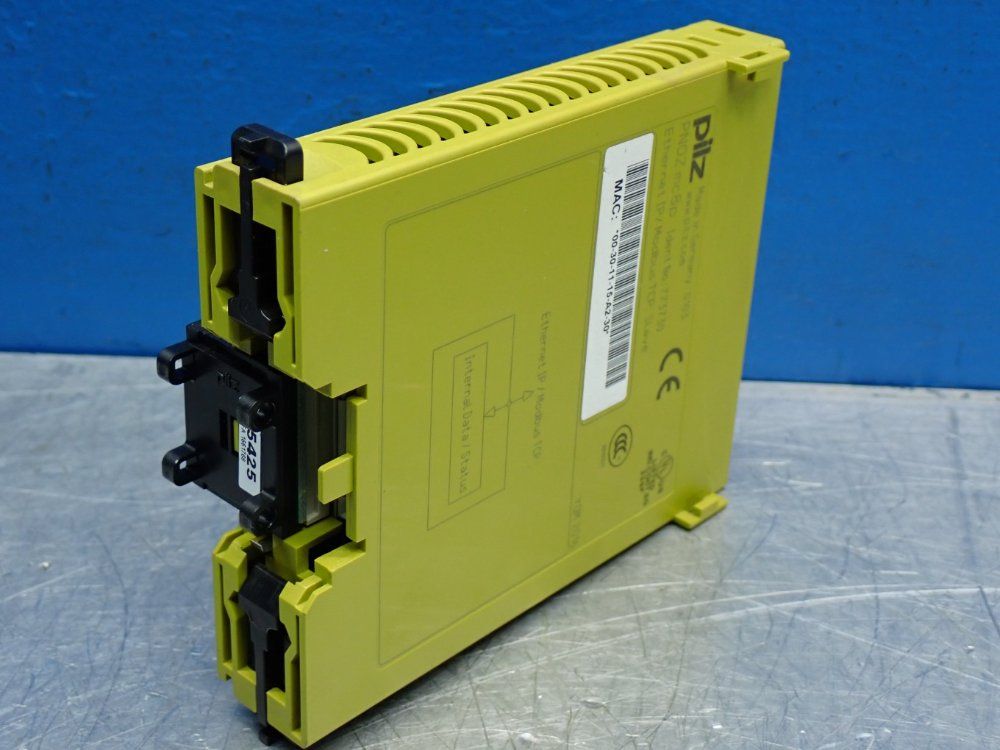 Pilz Speed: 10mbit/s / 100mbit/s Communication Safety Relay Module - 773730