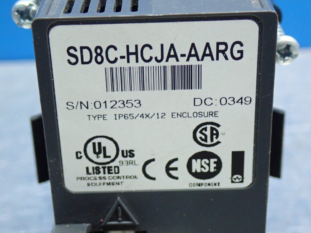 Watlow 1/8 Din Series-sd8 Temperature Control - Sd8c-hcja-aarg