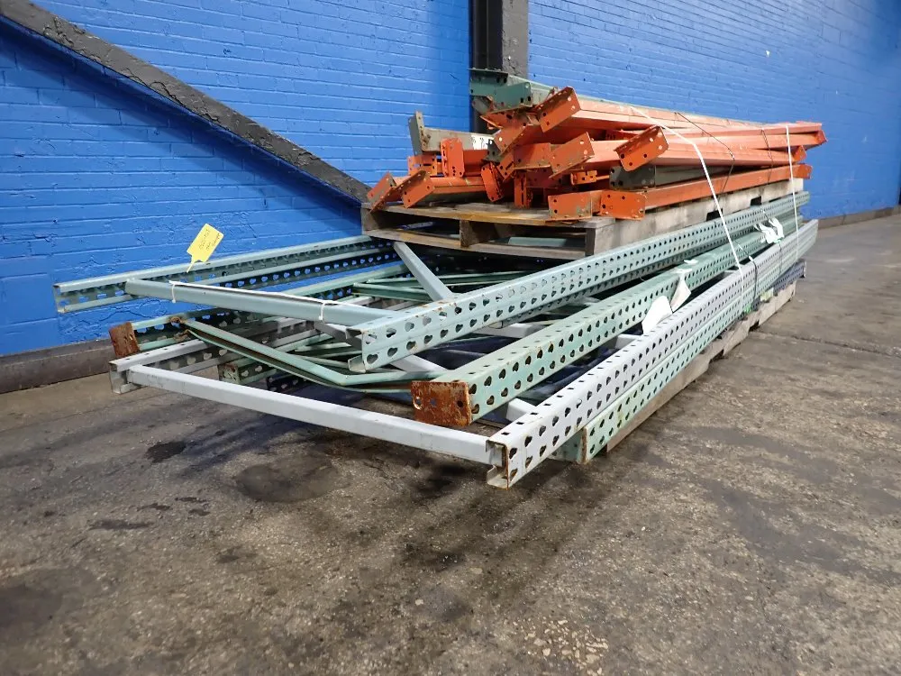 Various Sizes Pallet Racking - Teardrop