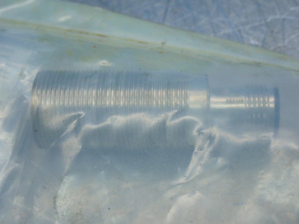 Omron Cylindrical Inductive Proximity Sensor E2e-series - E2e-x5c118-m1