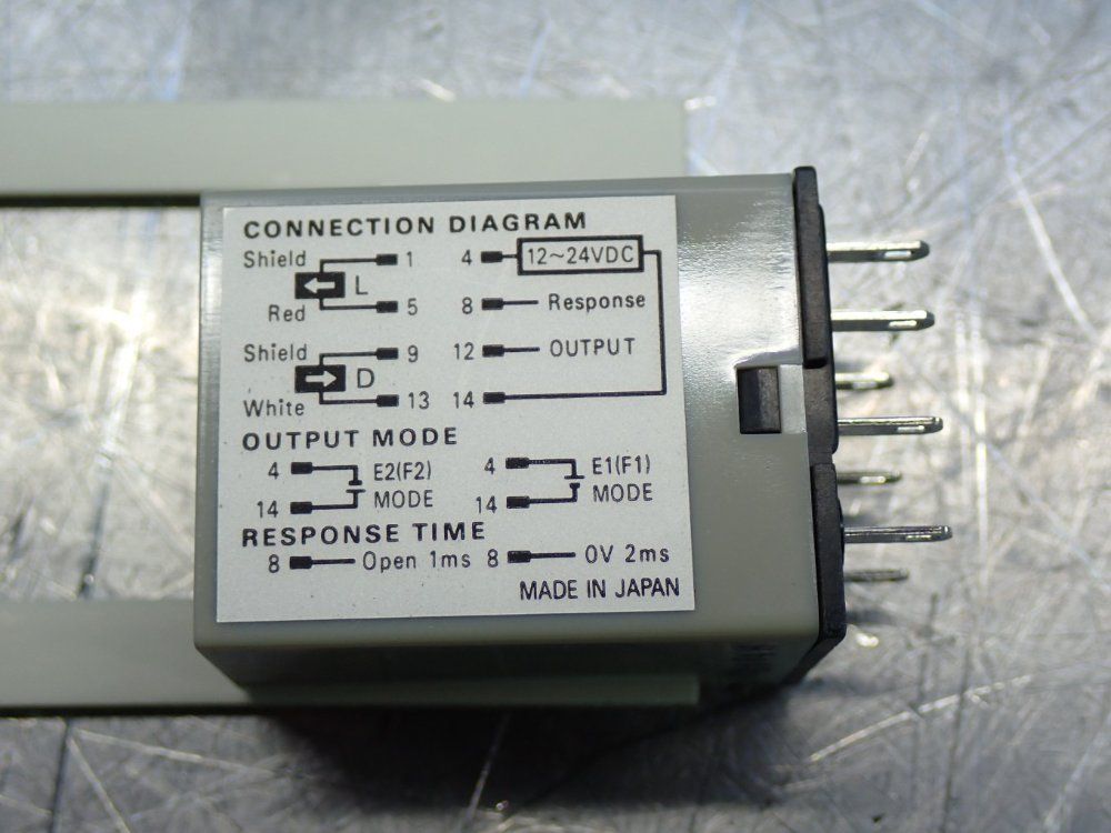 Omron Photoelectric Sensor Switch Amplifer - E3c-ge4