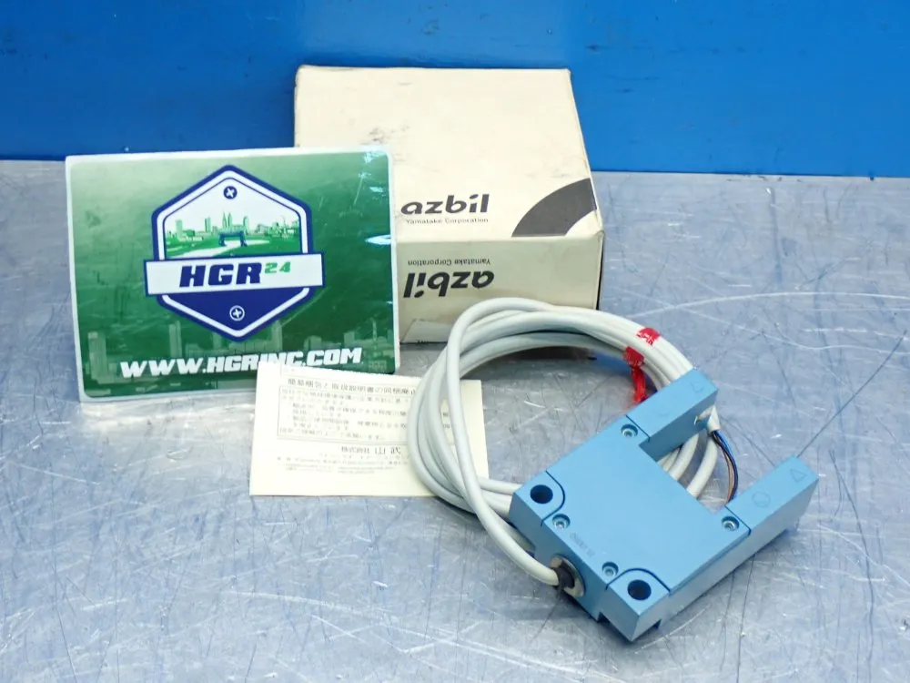 Azbil Photoelectric Sensor - Fe8v-ta6-903