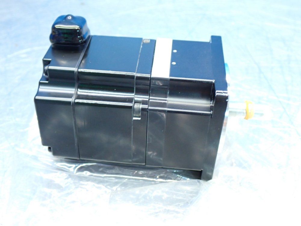 Yaskawa Servo Motor - Sgmps-01a2a2c