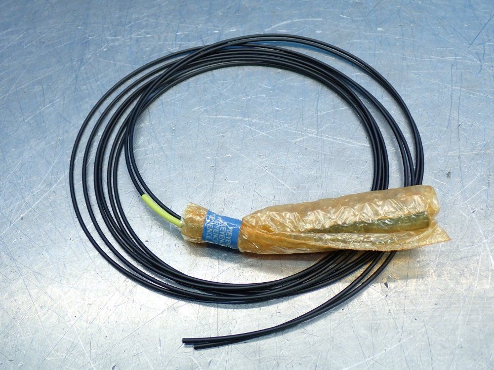 Keyence Transmissive Fiber Optic Proximity Switch - Fu-e40