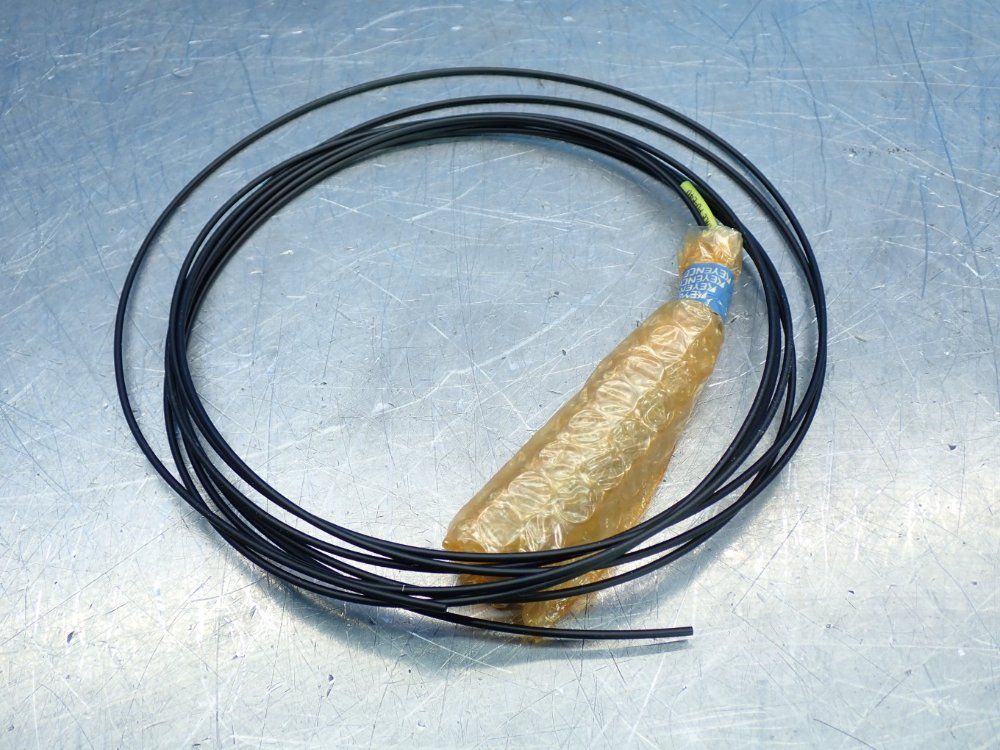 Keyence Transmissive Fiber Optic Proximity Switch - Fu-e40
